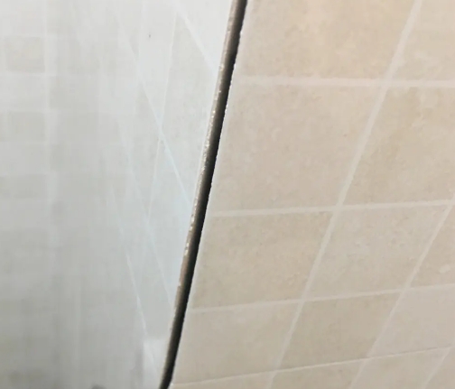 邯郸瓷砖空鼓维修公司分享阳台瓷砖脱落的修复过程可以分为以下几个步骤